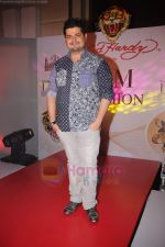 Dabboo Ratnani at I AM She preliminary rounds in Trident, Mumbai on 10th July 2011 (64).JPG